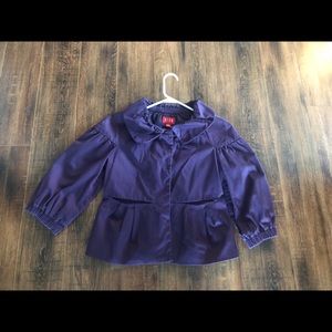 Women’s lightweight jacket.